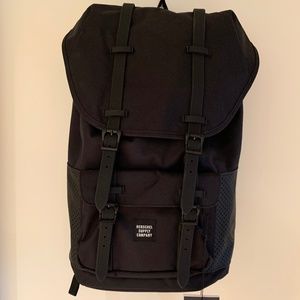 Herschel Little America Backpack 25L